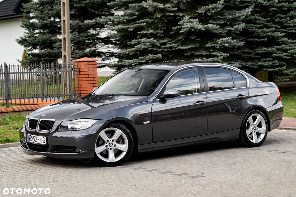 BMW Seria 3 325i - 4