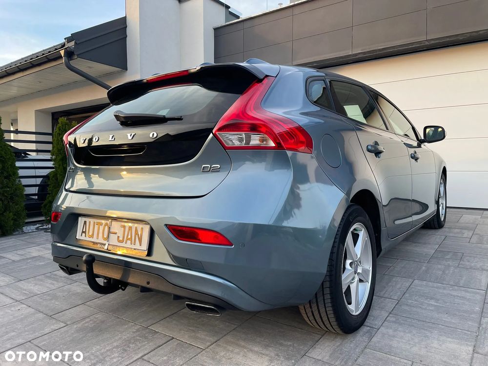 Volvo V40 D2 Summum - 33