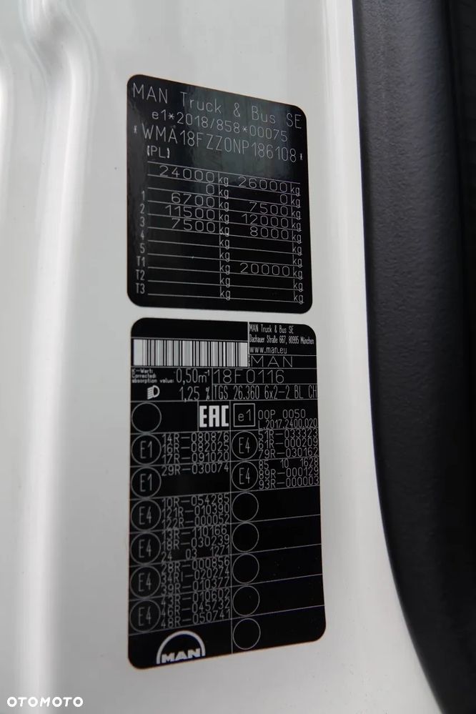 MAN TGS 26.360 / 6x2 / CHŁODNIA -8,2 M / AGREGAT CARRIER SUPRA 850 / WINDA ZAŁADOWCZA / BOCZNE DRZWI / 2022 ROK / PO KONTRAKCIE SERWISOWYM - 35