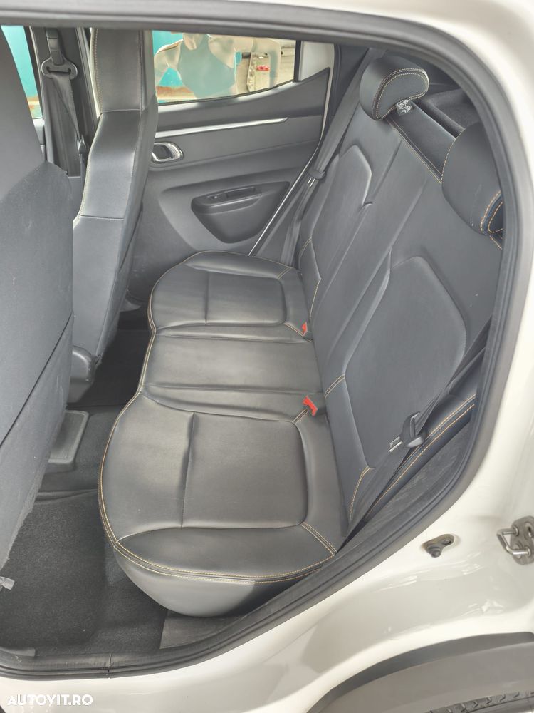 Dacia Spring Comfort Plus - 13
