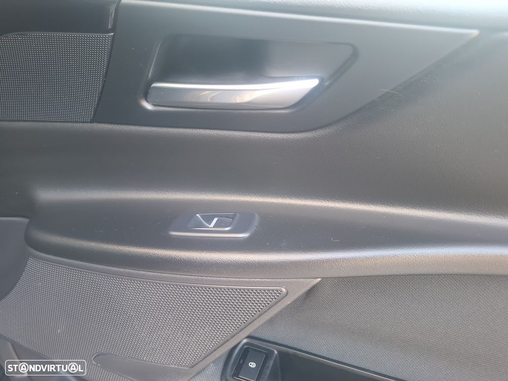 Jaguar XE 2.0 D Prestige Aut. - 45