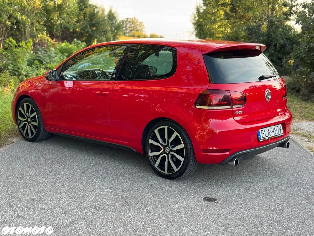 Volkswagen Golf 2.0 GTI adidas - 7