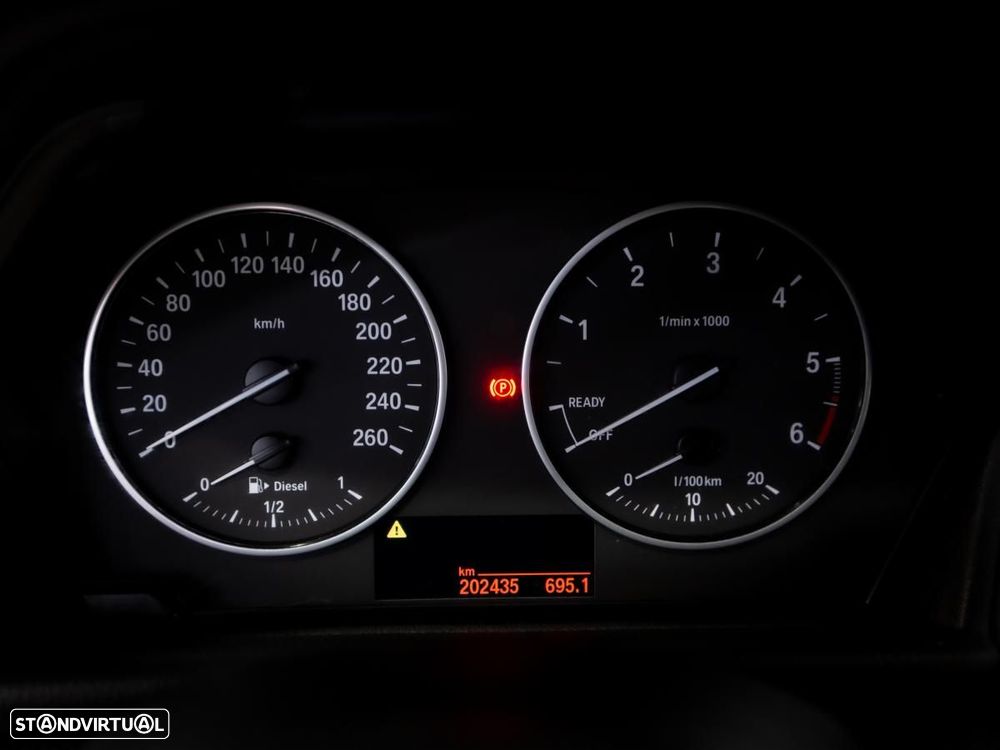 BMW 216 Gran Tourer - 26