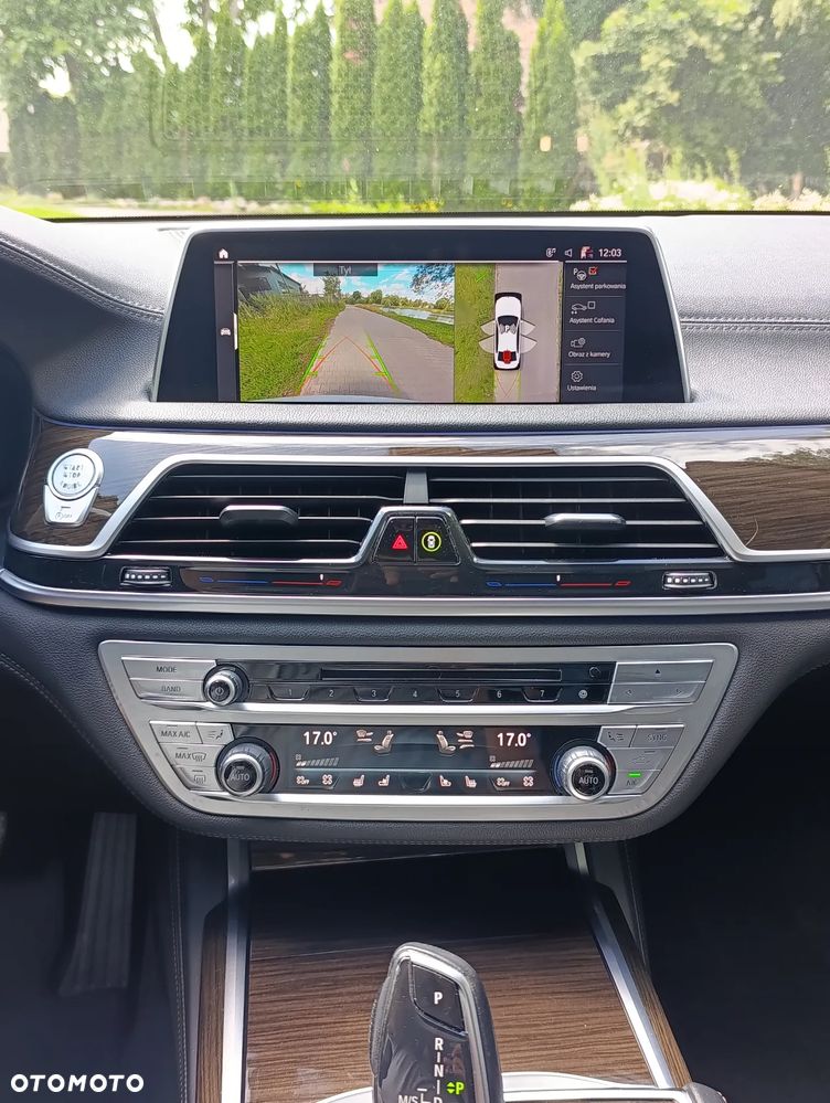 BMW Seria 7 740Li - 19