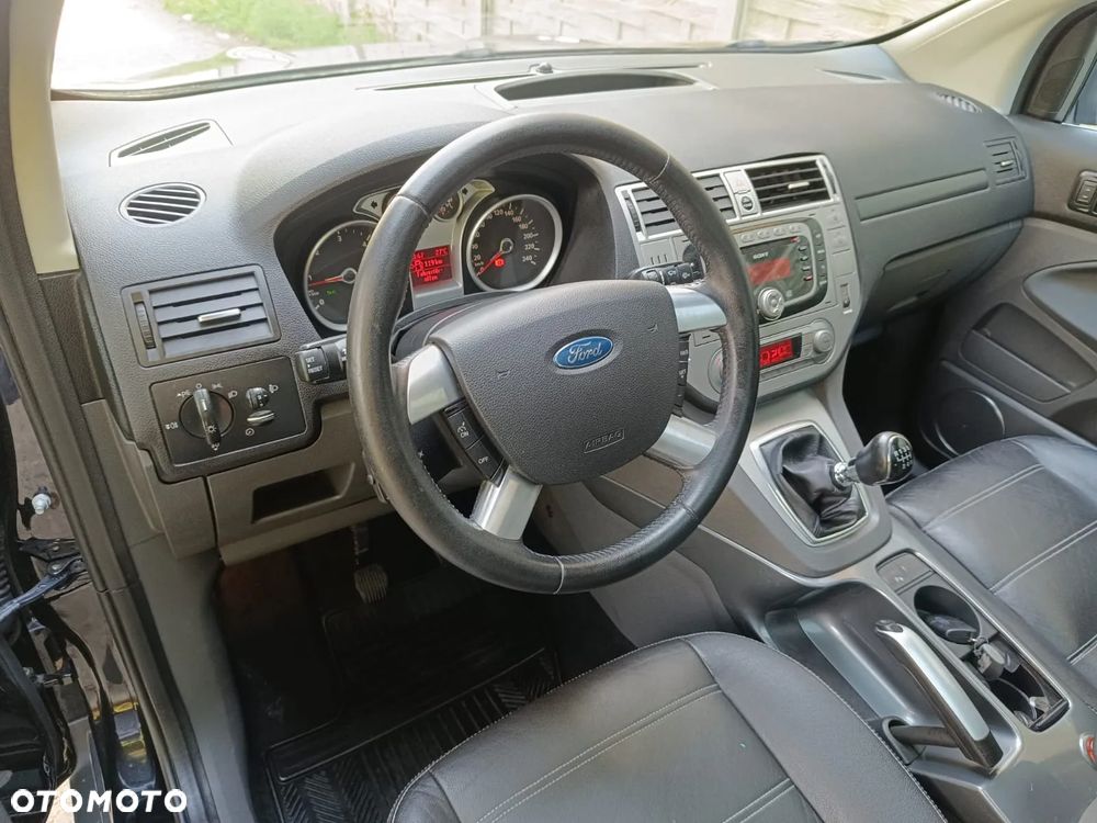 Ford Kuga 2.0 TDCi 4x4 Titanium - 19