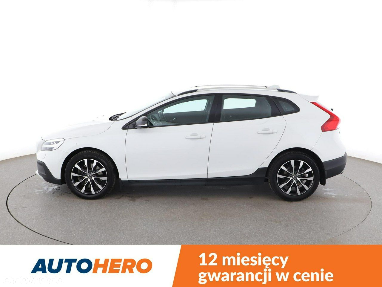 Volvo V40 Cross Country T3 Drive-E Momentum - 2