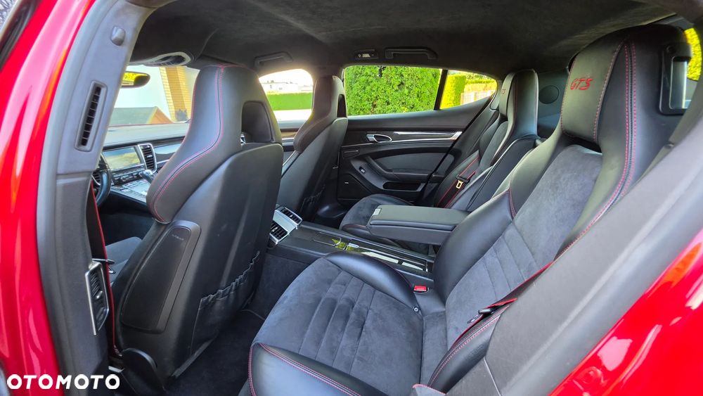 Porsche Panamera GTS - 28