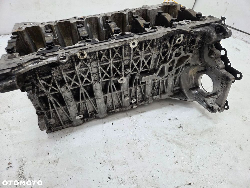 BLOK SILNIKA BMW E60 3.0 D OE 7792822 - 6