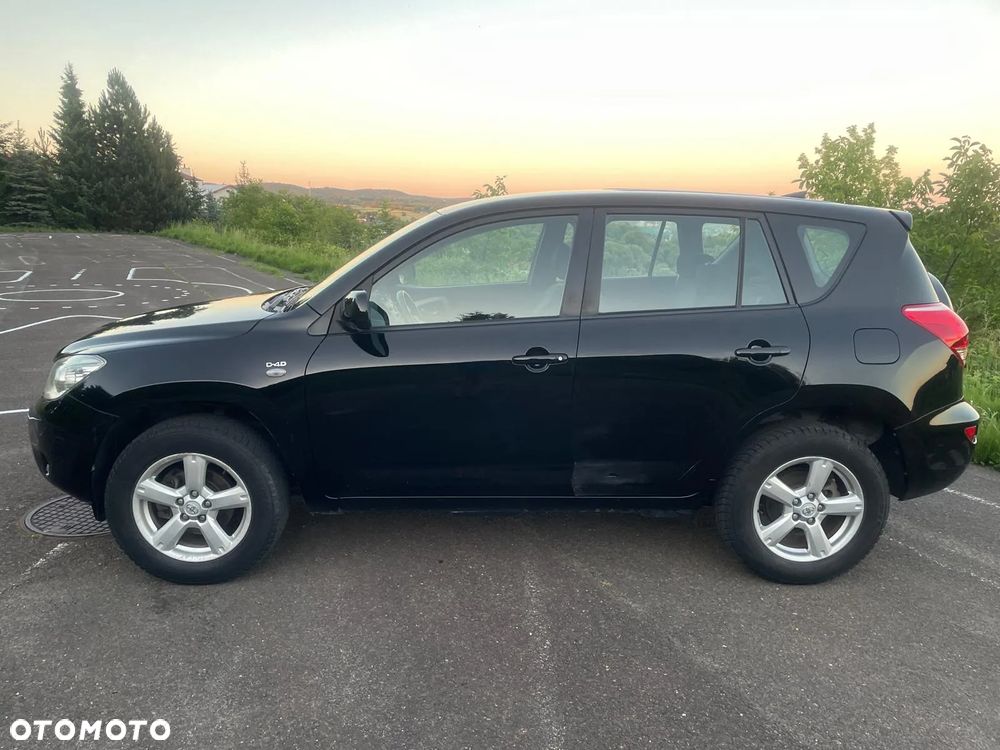 Toyota RAV4 - 4