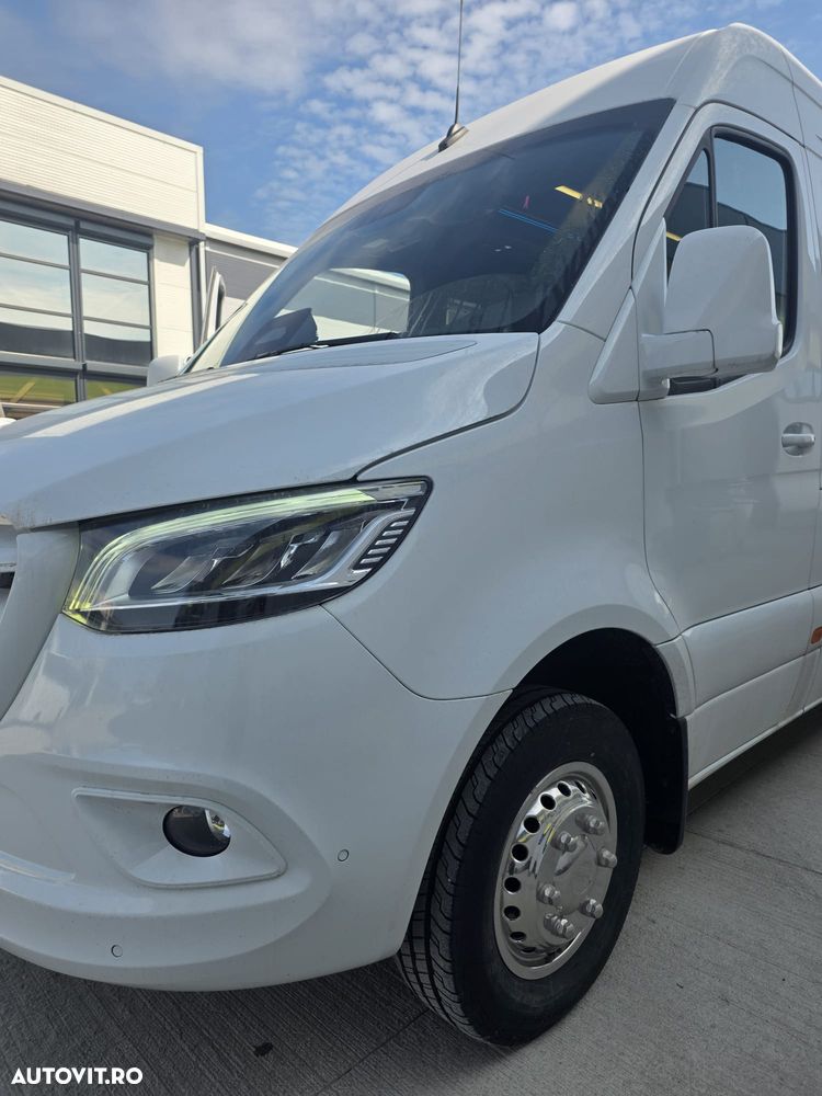 Mercedes-Benz Sprinter 519 - 19