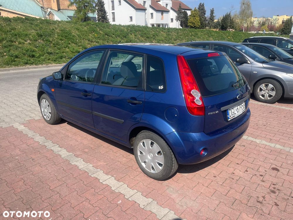 Ford Fiesta 1.3 Trend - 16