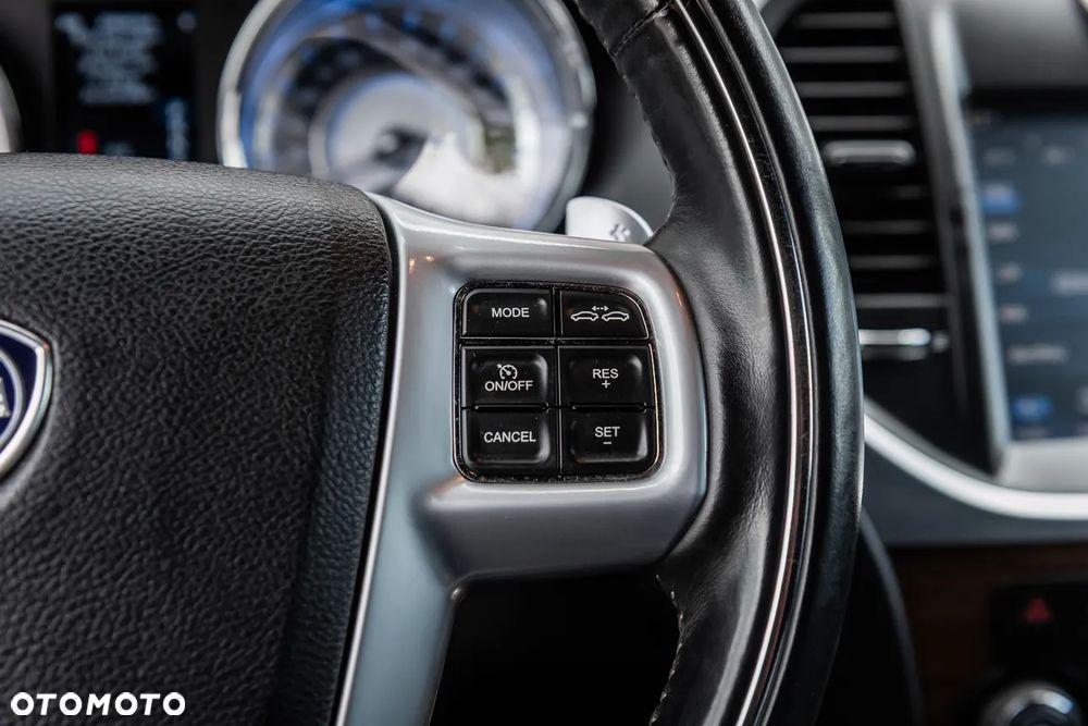 Lancia Thema 3.6 Executive AWD - 29