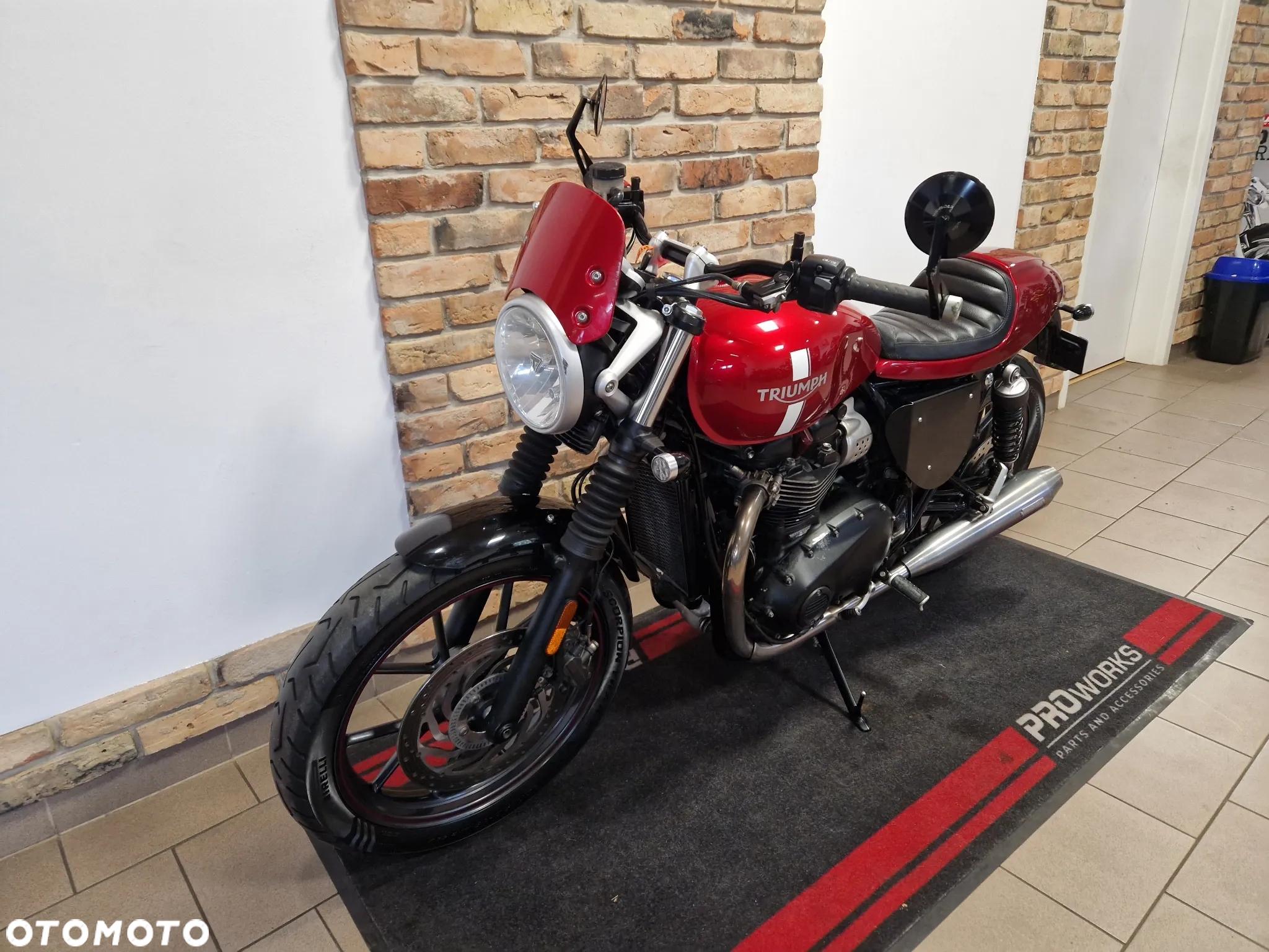 Triumph Street Twin - 5