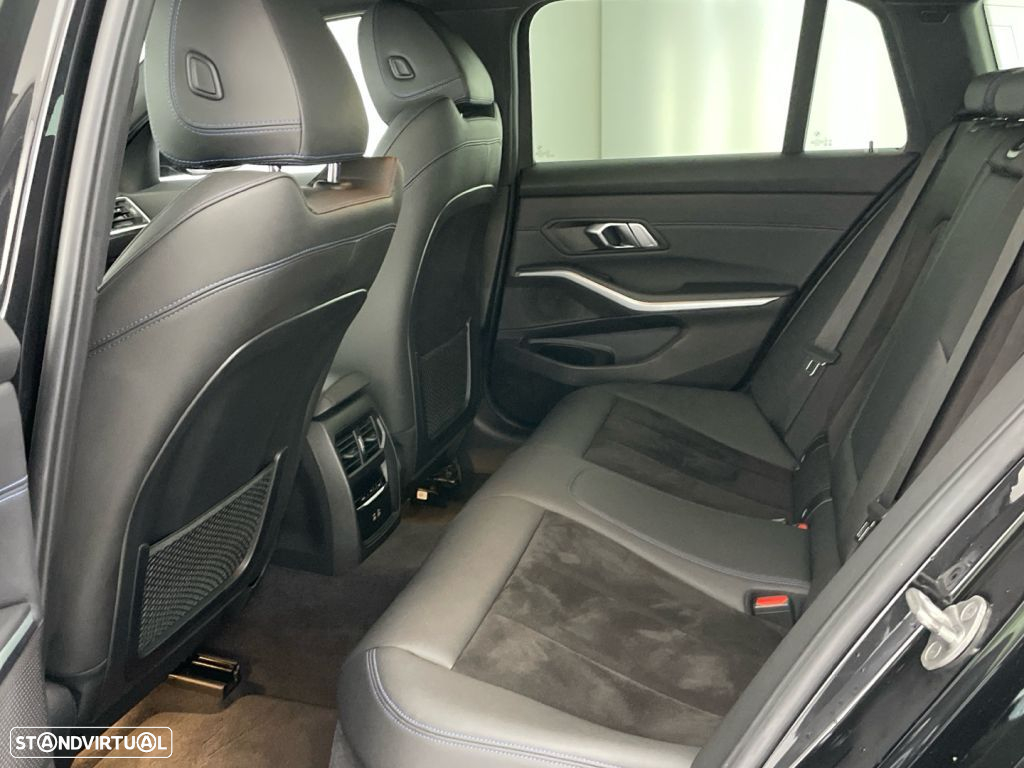 BMW 320 d Touring Pack M Auto - 12
