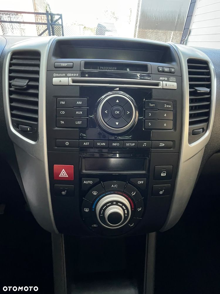 Kia Venga 1.4 CVVT Titanium Collection - 19