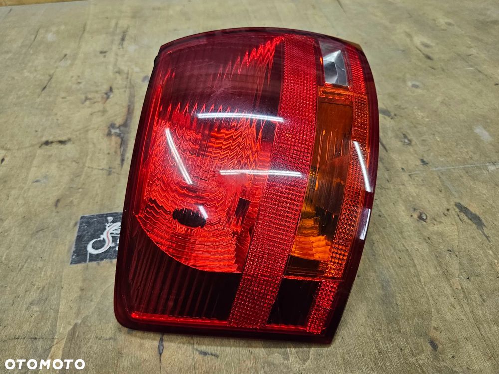 Lampa Lampy Tyl Tylna Prawa Lewa na w Blotnik AUDI A4 B7 Kombi Avant - 11