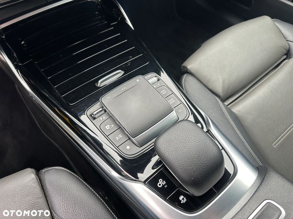 Mercedes-Benz CLA AMG 35 4-Matic 7G-DCT - 14