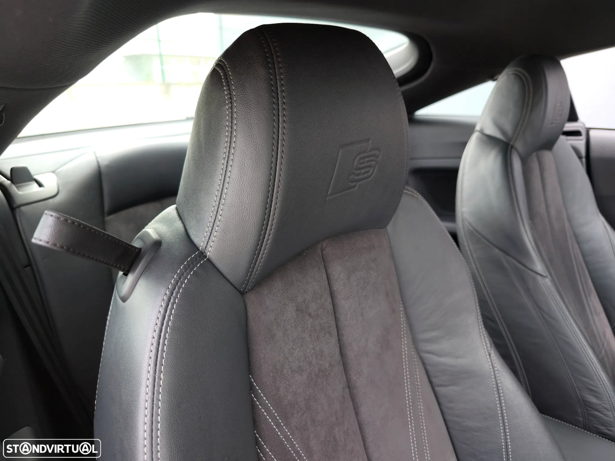 Audi TT Coupé 2.0 TDI S-line - 34