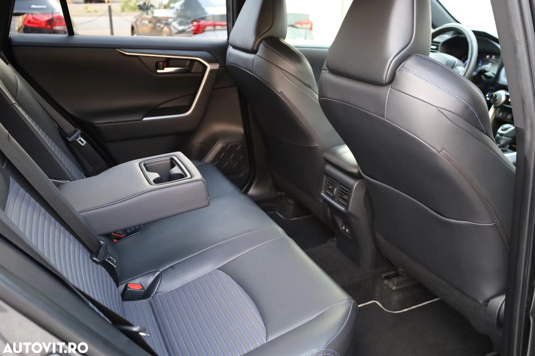 Toyota RAV4 2.5 4x2 Hybrid Style Selection - 18