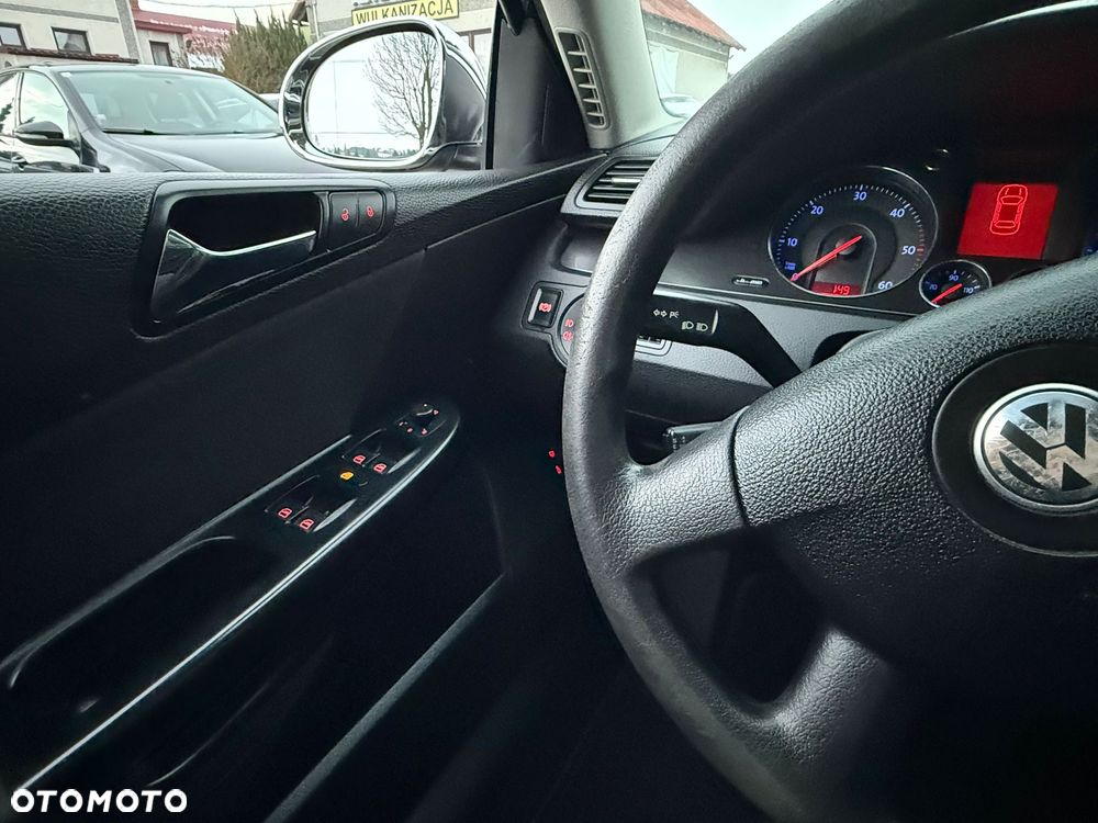 Volkswagen Passat 2.0 TDI DPF DSG Comfortline - 16