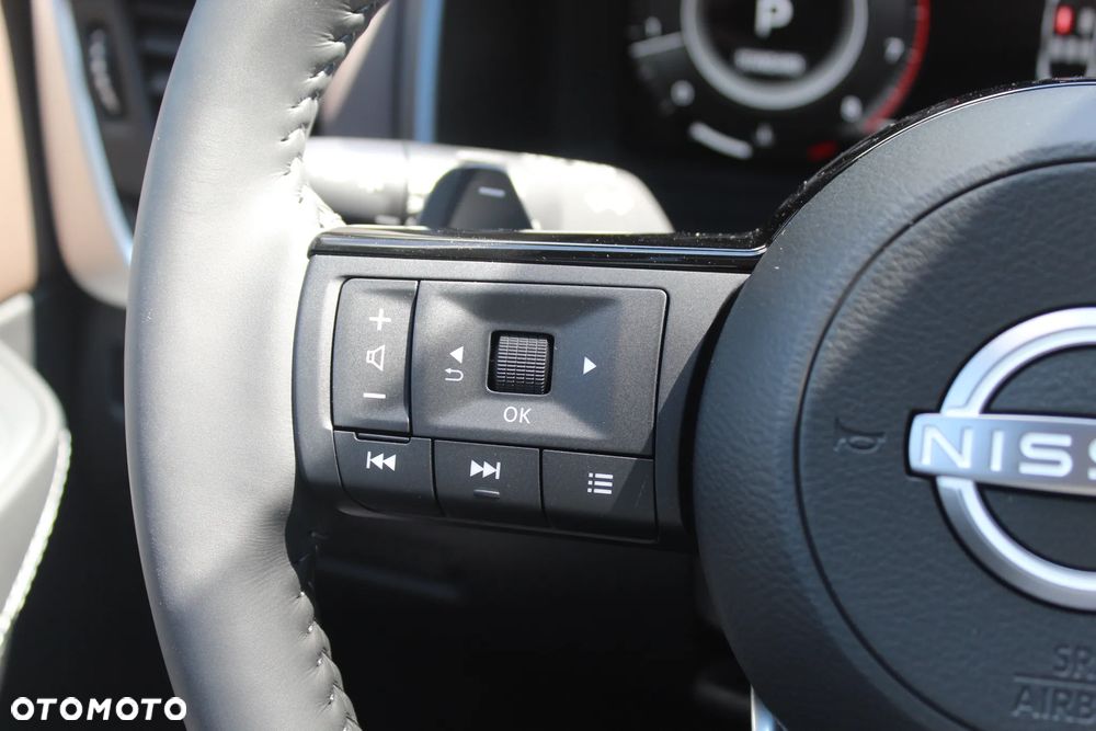 Nissan Qashqai 1.3 DIG-T MHEV Xtronic Tekna - 25