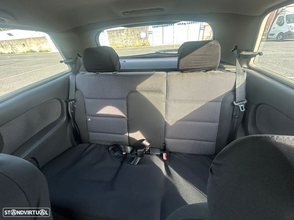 Audi A3 1.6 Ambiente - 7