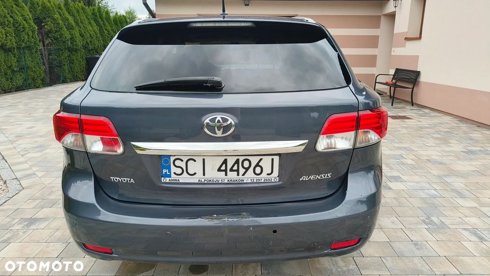 Toyota Avensis 2.0 D-4D Premium - 4