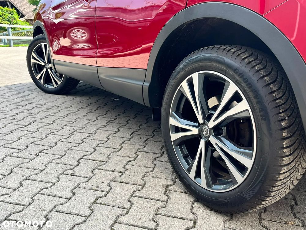 Nissan Qashqai 1.6 DIG-T N-Connecta - 29