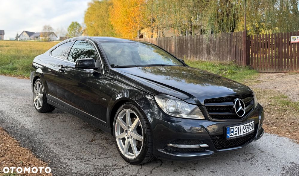 Mercedes-Benz C-Class 2012 photo 4