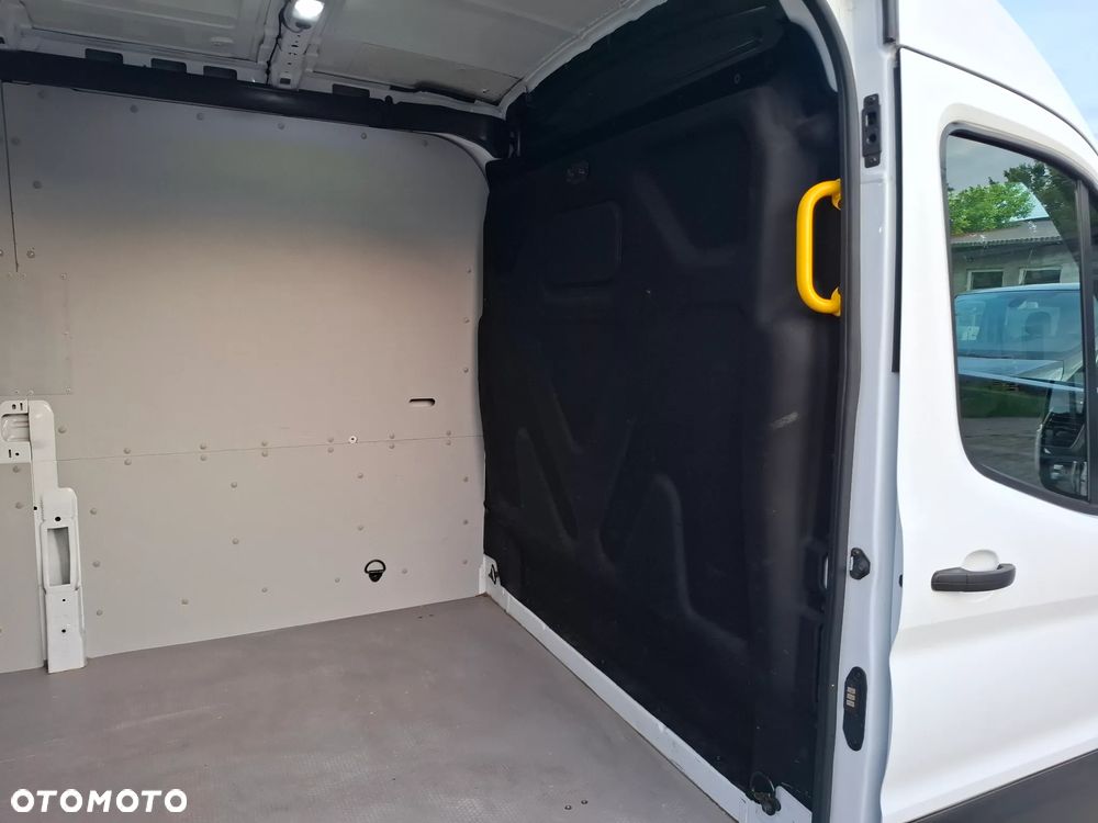 Ford Transit 2020 L3H2 MAX klima 3osobowy - 28