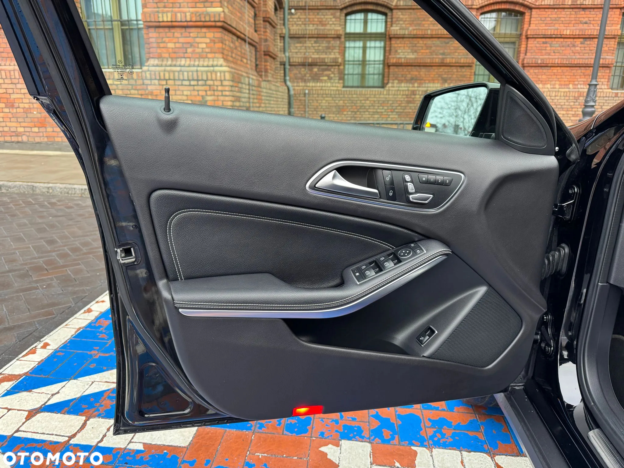 Mercedes-Benz GLA 250 7G-DCT Style - 14