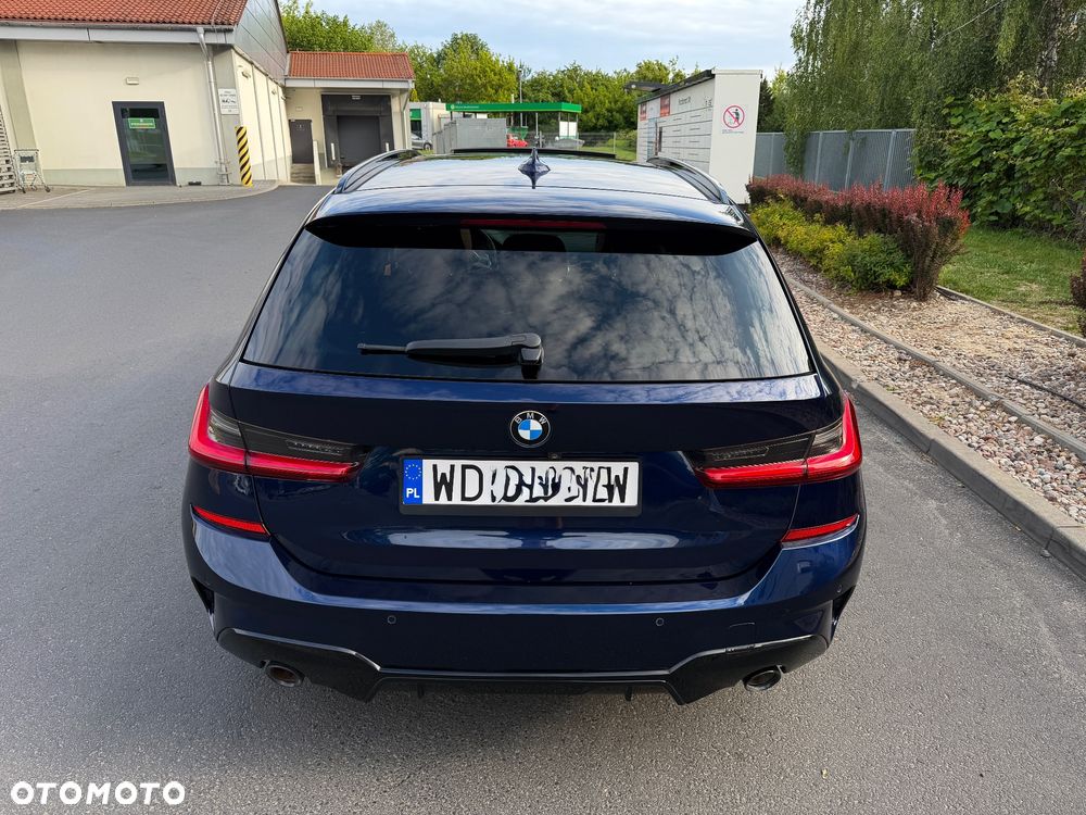 BMW Seria 3 330e M Sport - 16