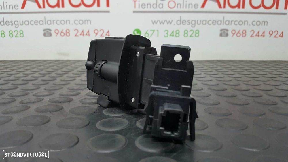 CONTROLE DE VOLANTE MULTIFUNCIONAL RENAULT MEGANE III SPORT TOURER BOSE EDITION - 8