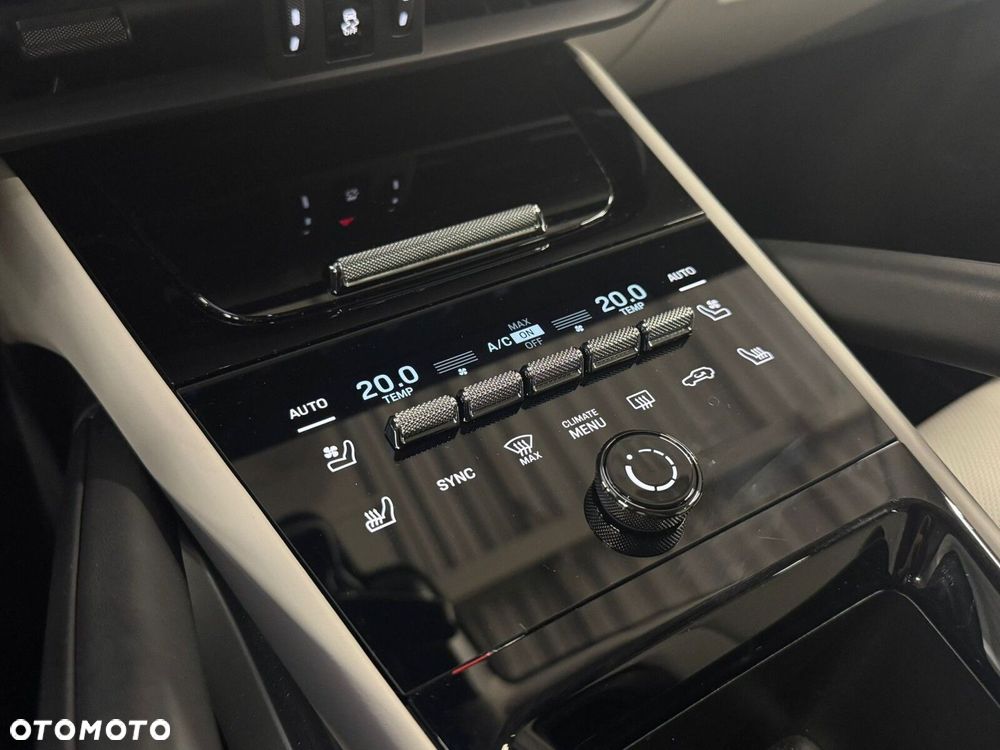 Porsche Cayenne - 29