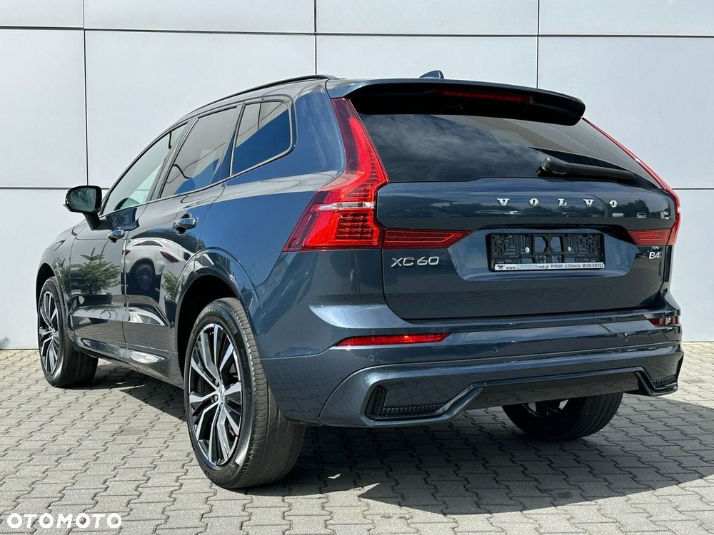 Volvo XC 60 B4 D AWD Ultimate Dark - 10