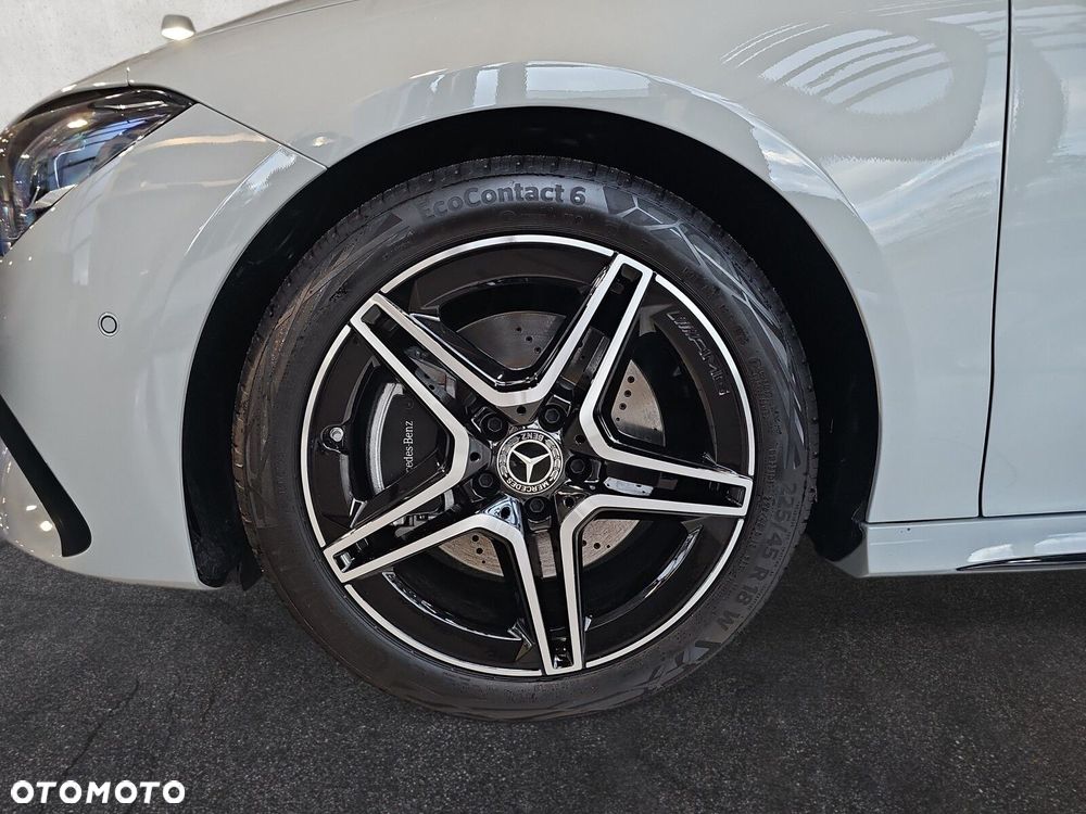 Mercedes-Benz CLA - 9