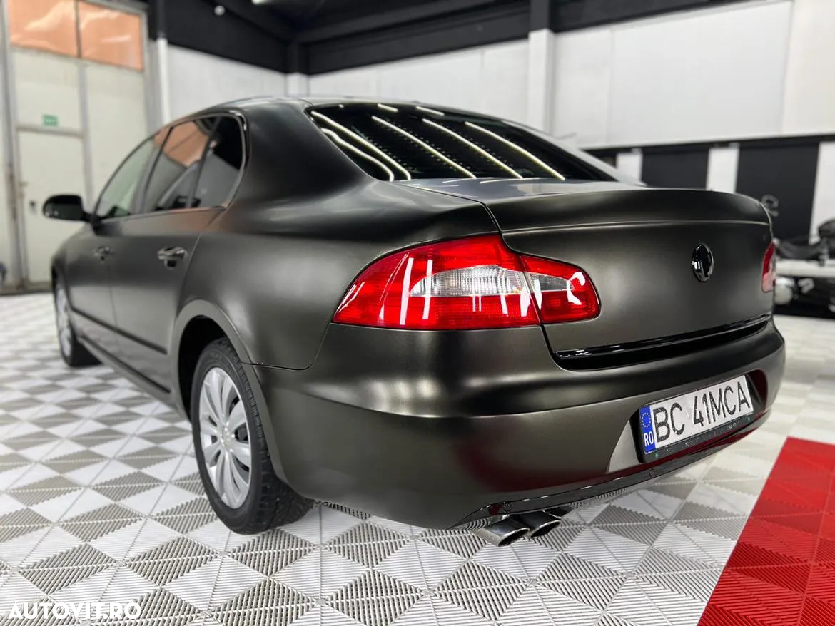 Skoda Superb 2.0 TDI Elegance - 2
