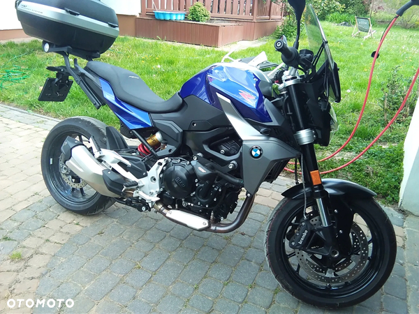 BMW F