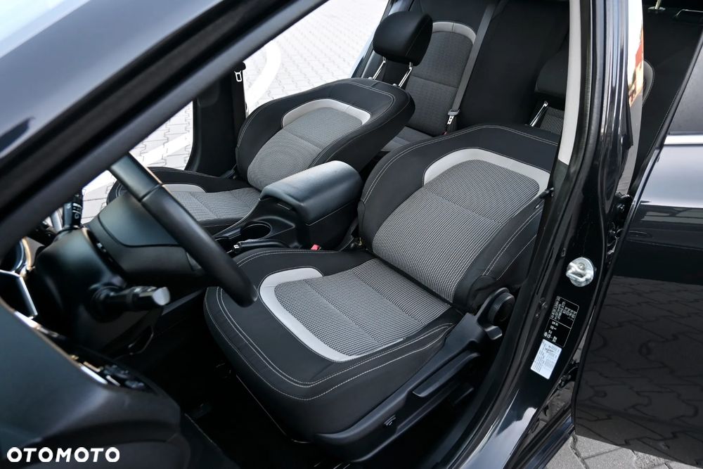 Kia Ceed 1.6 GDI ISG Spirit - 31