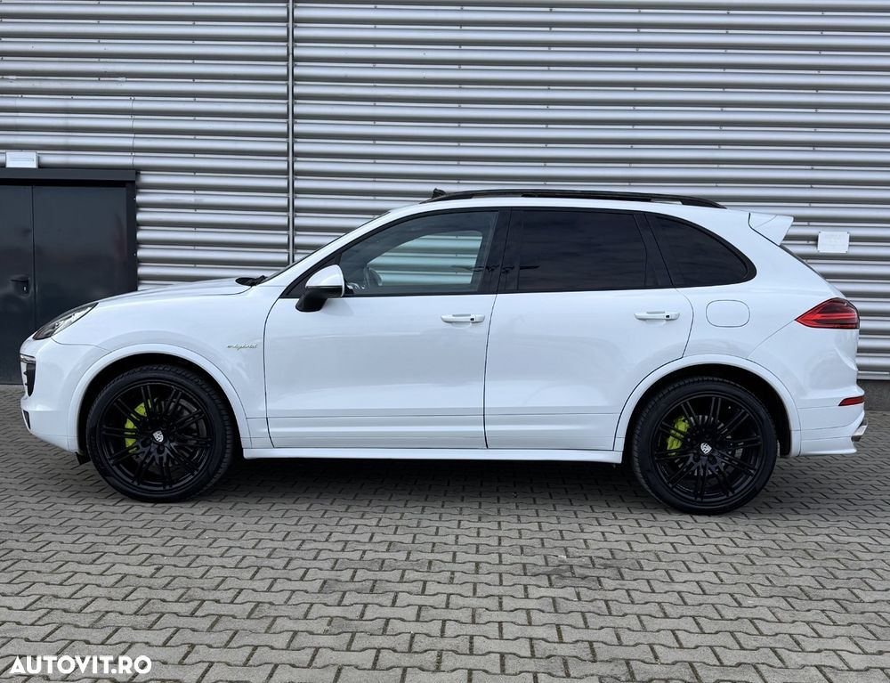Porsche Cayenne - 18