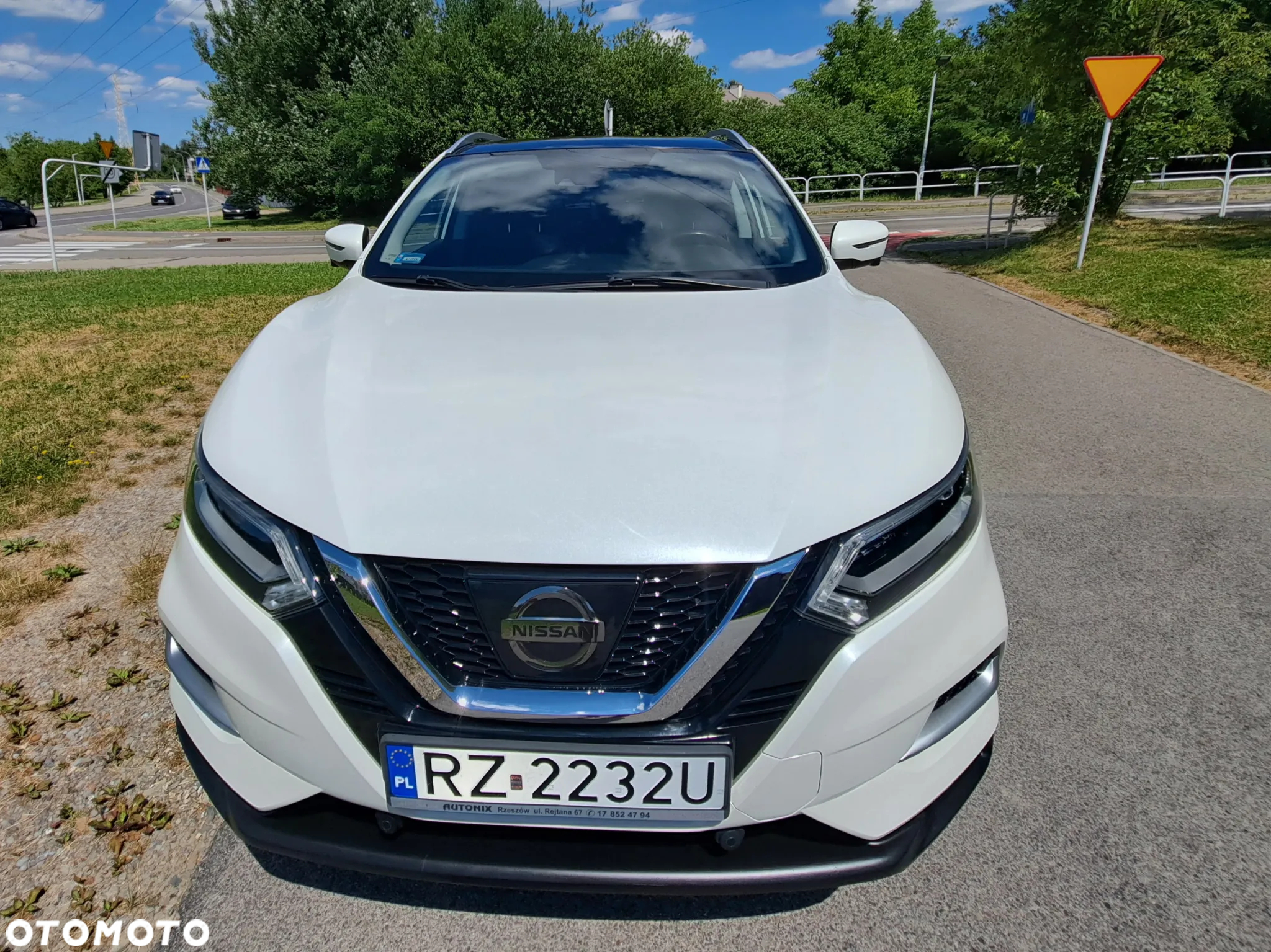 Nissan Qashqai 1.2 DIG-T N-Connecta Xtronic EU6 - 12