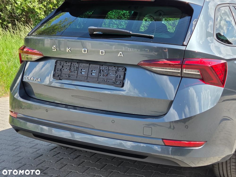 Skoda Octavia 2.0 TDI DSG Edition - 12