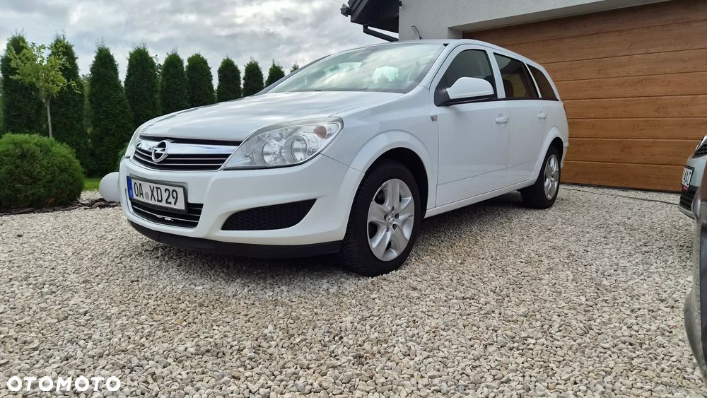 Opel Astra 1.8 Innovation - 10