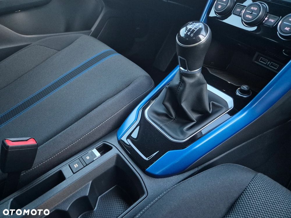 Volkswagen T-Roc - 37