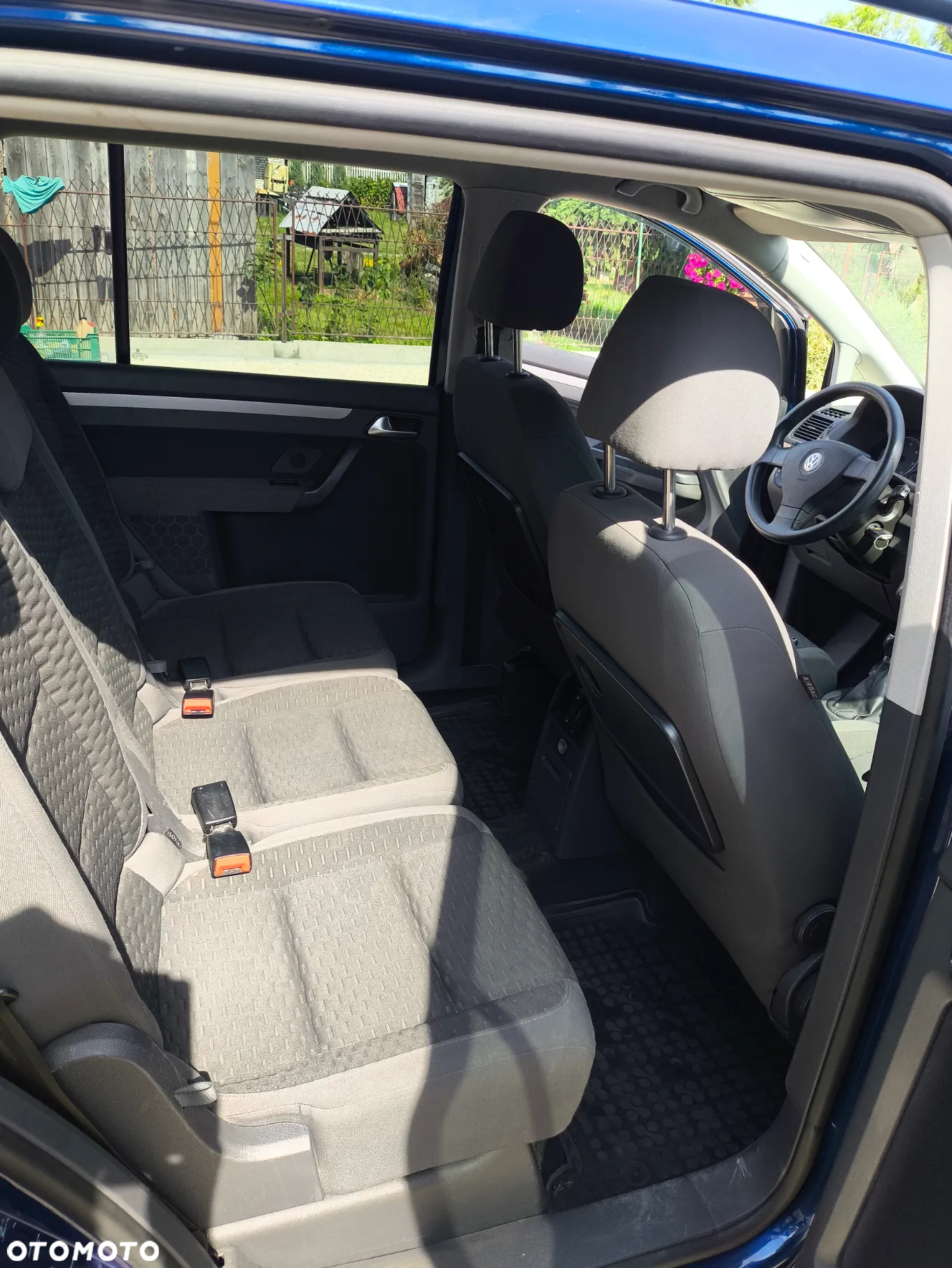 Volkswagen Touran - 21