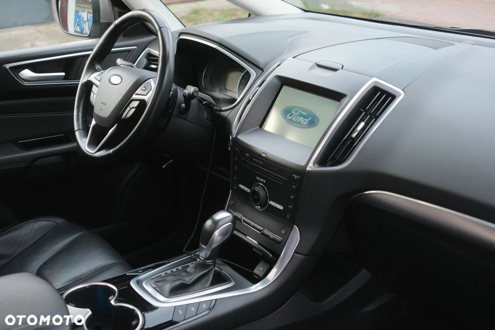 Ford S-Max 2.0 TDCi 4WD Titanium PowerShift - 21