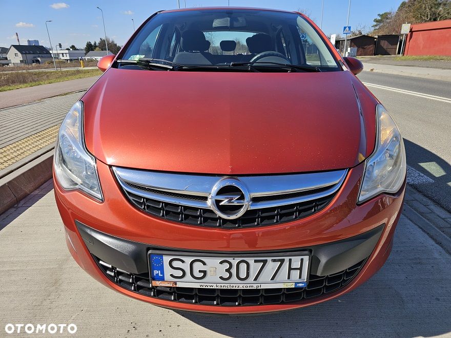 Opel Corsa 1.2 16V Essentia - 10