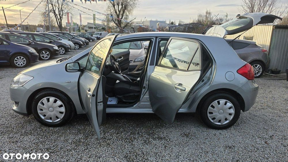 Toyota Auris - 27