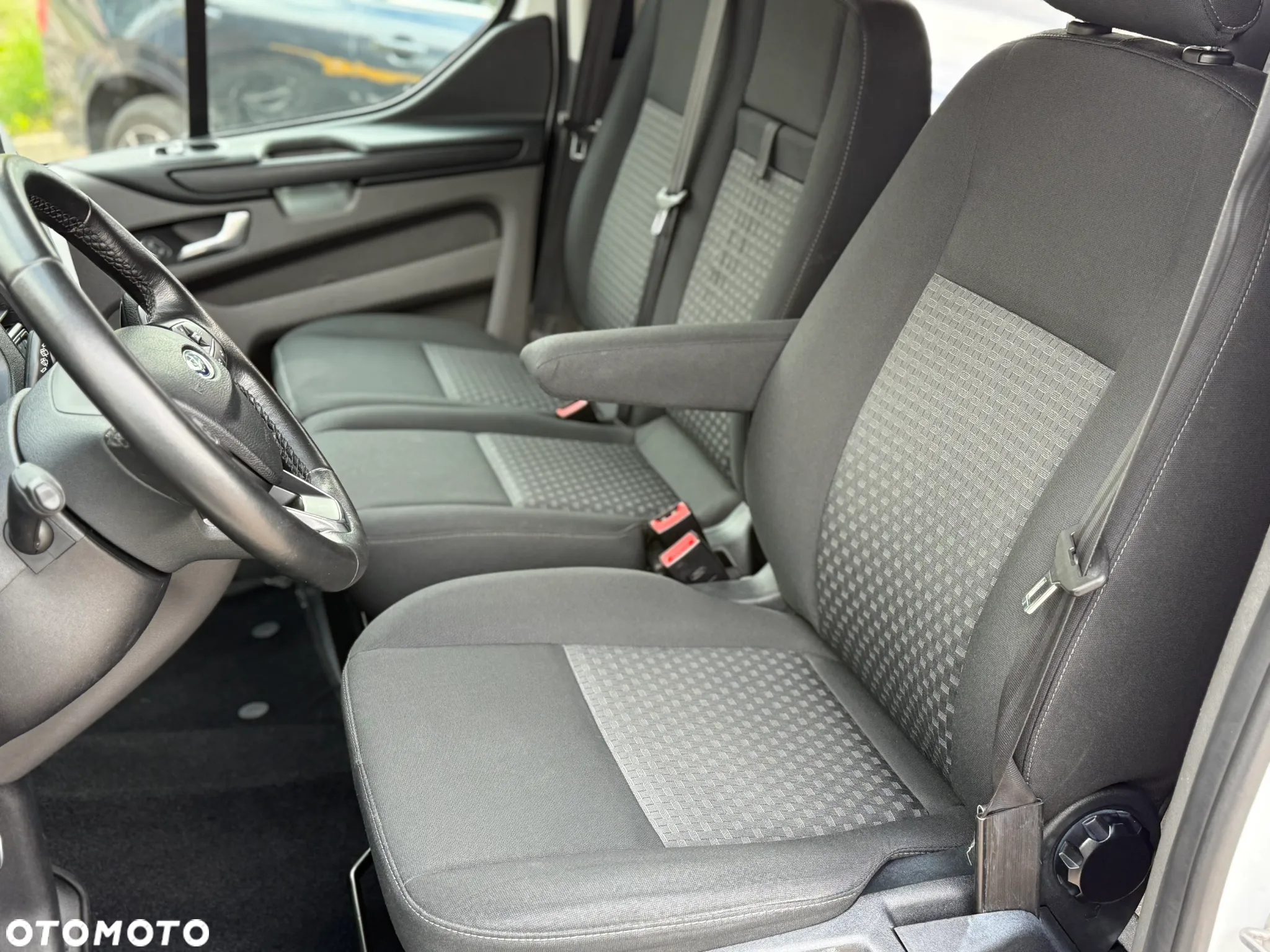 Ford Transit Custom 340 L2H2 VA Autm Nugget Plus - 24