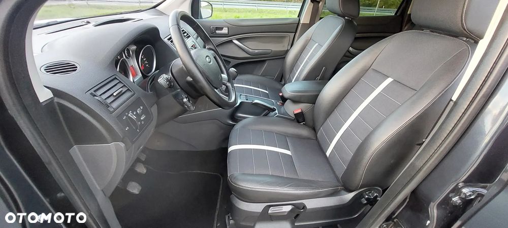 Ford Kuga 2.0 TDCi 4x4 Titanium - 24